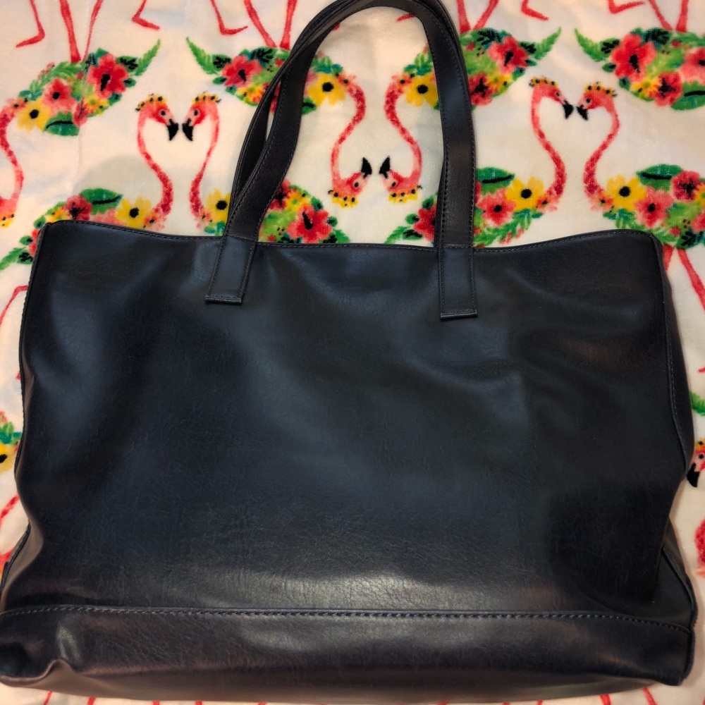 Matt & Nat tote bag EUC - Picture 2 of 5